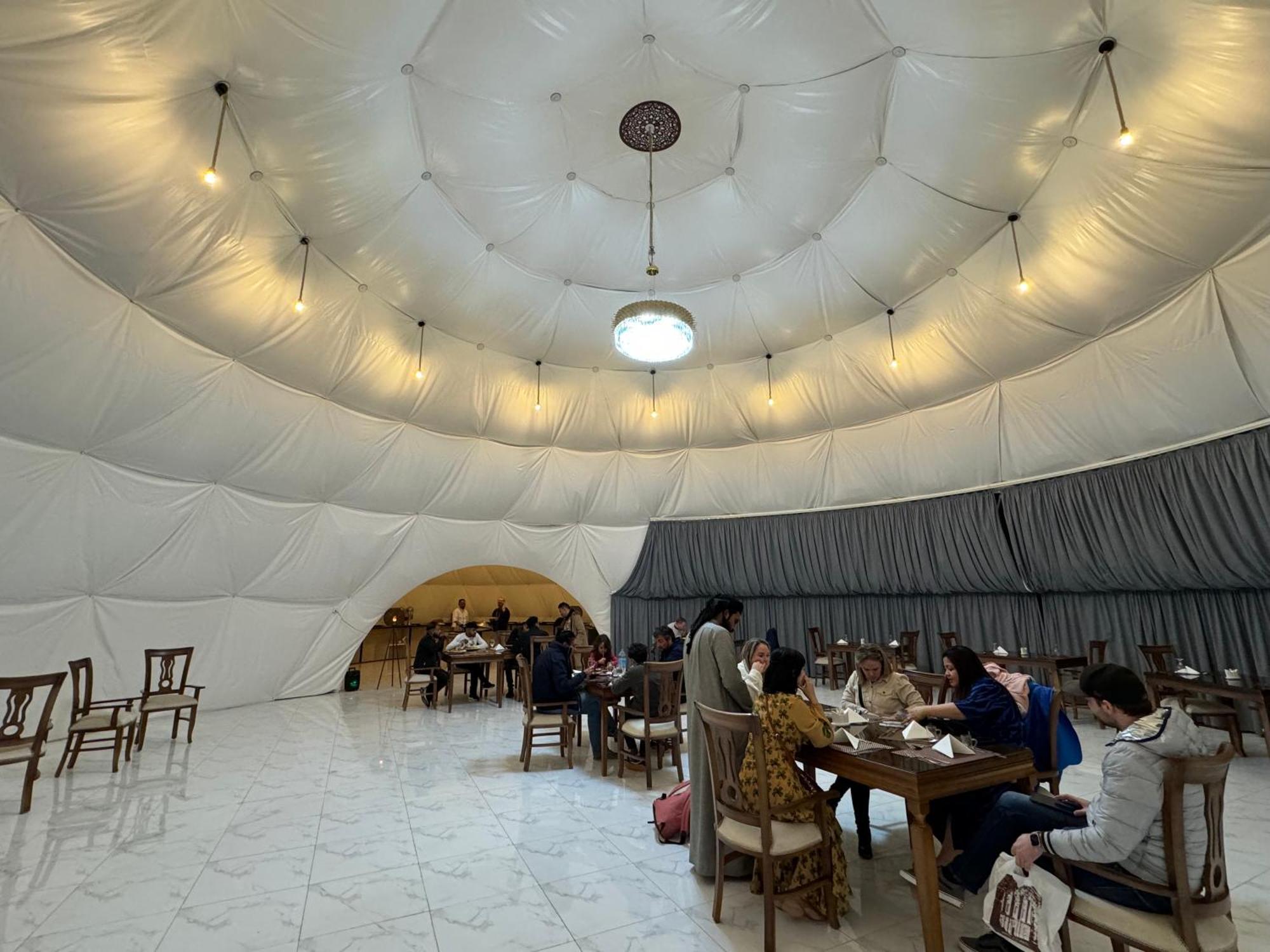 Wadi Rum Anwar Luxury Camp Bagian luar foto