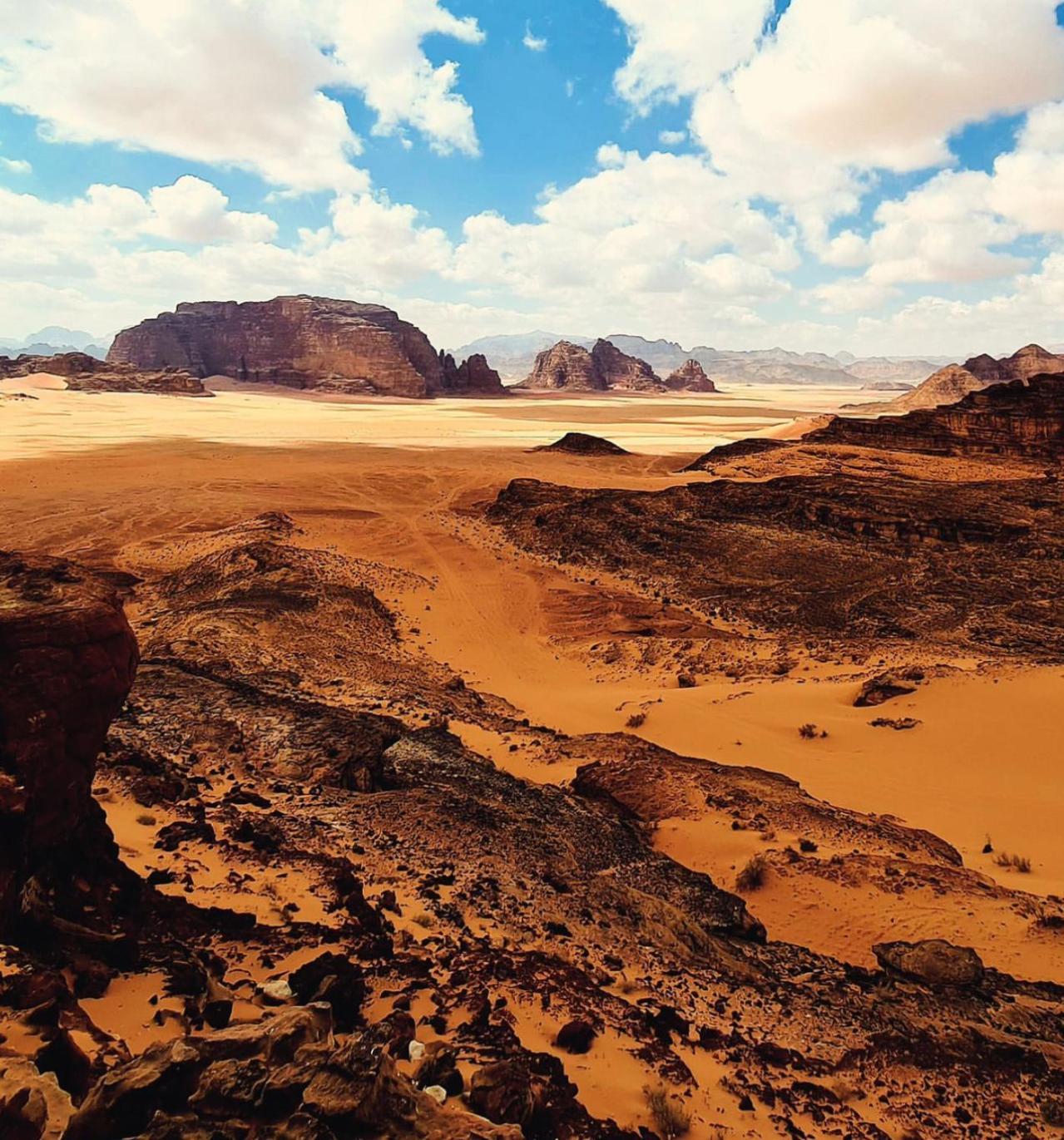 Wadi Rum Anwar Luxury Camp Bagian luar foto