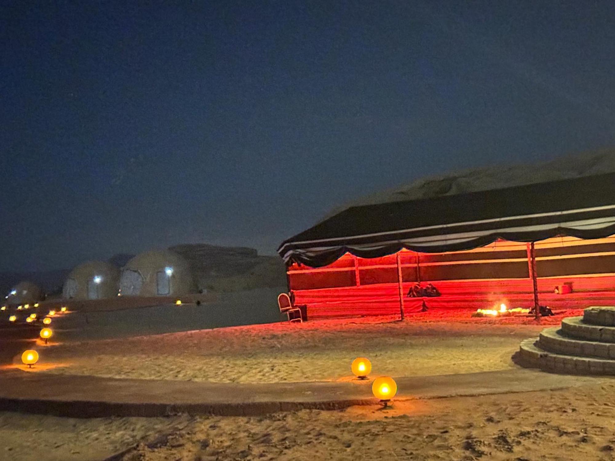 Wadi Rum Anwar Luxury Camp Bagian luar foto